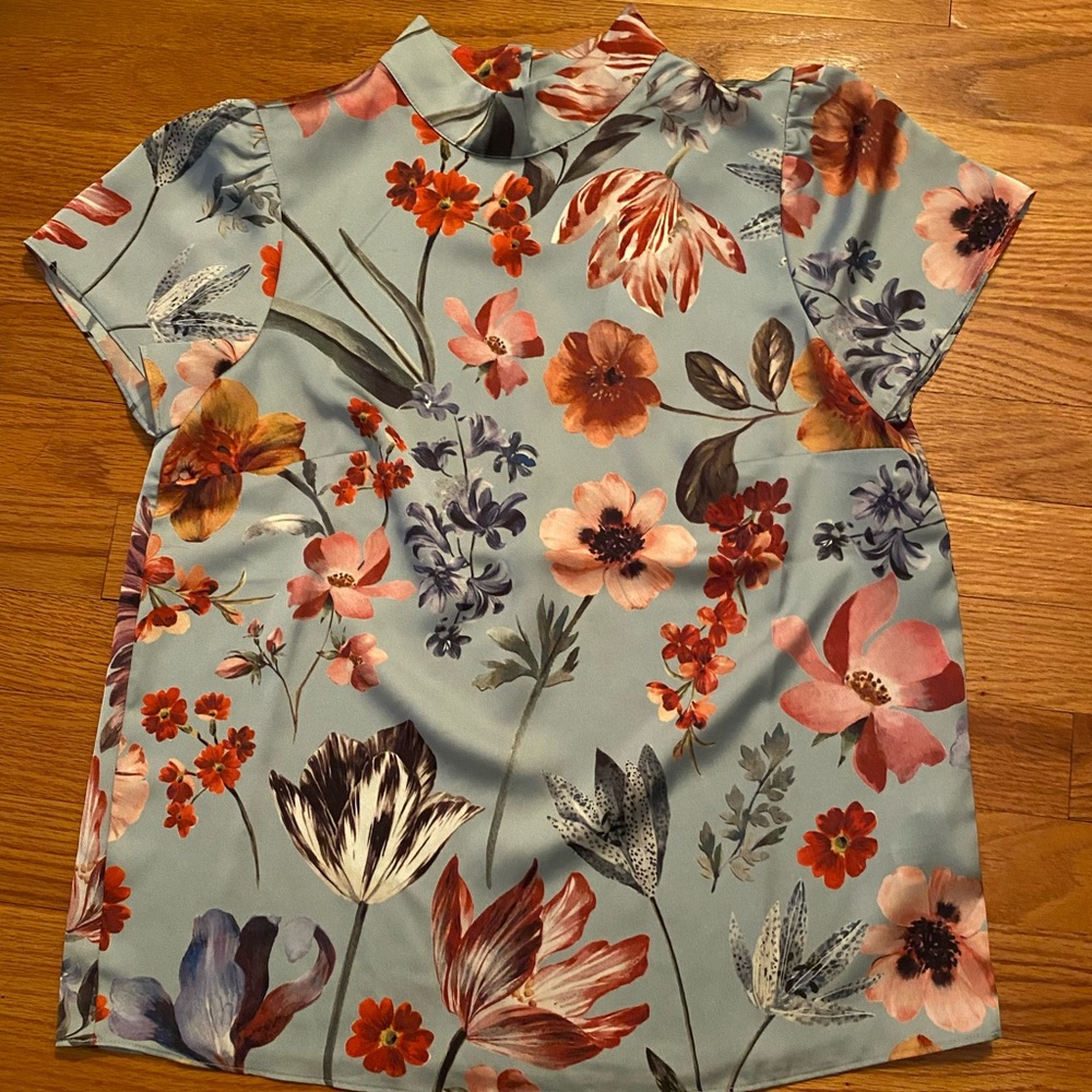 NWT!! Jcrew Drapey mockneck top in Dutch floral